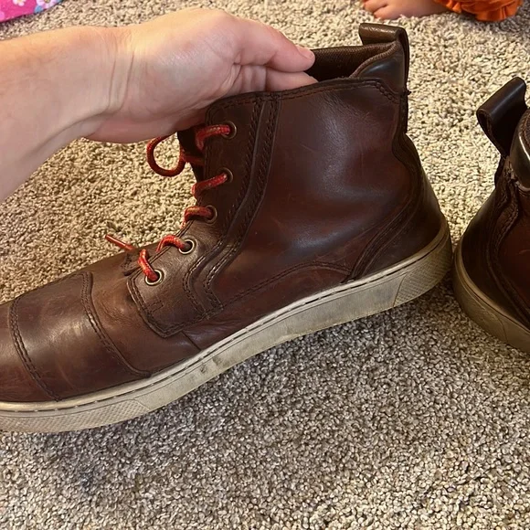 Men’s brown leather Harley Davidson lace up high top shoes. Size 10. - Picture 9 of 11